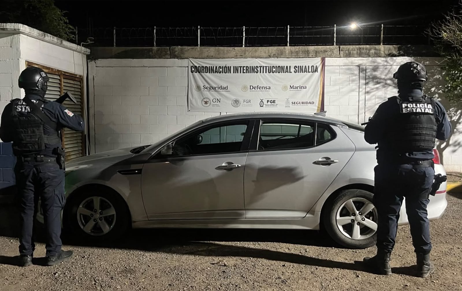vehículo con reporte de robo recuperado durante operativo en Culiacán