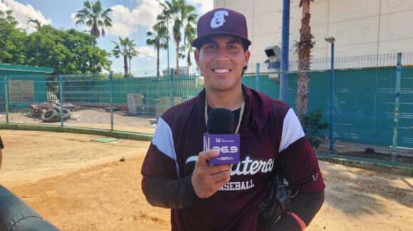 “Estamos listos para aportar al equipo”: Víctor Castañeda entrena con Tomateros ya recuperado de una lesión