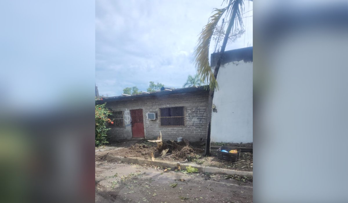 Vientos fuertes dejan daños materiales en Escuinapa