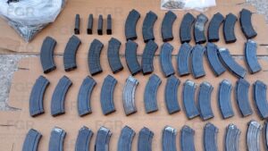 vinculan a proceso a menor de edad y joven de 25 años detenidos en choix