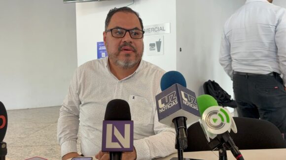Vladímir Herrera respeta solicitud de regidores de destituirlo y defiende apertura del área jurídica de Ahome en atención a ciudadanos