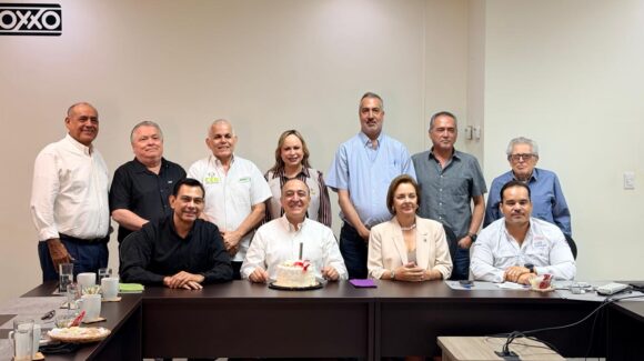 Alcalde de Ahome se reúne y realiza compromisos con el organismo intercamaral de Los Mochis