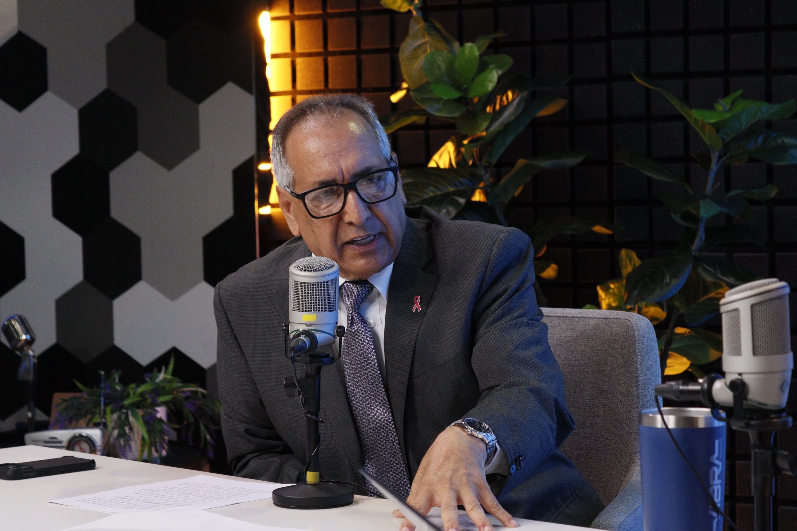 Ambrocio Chavez en entrevista en Los Noticieristas
