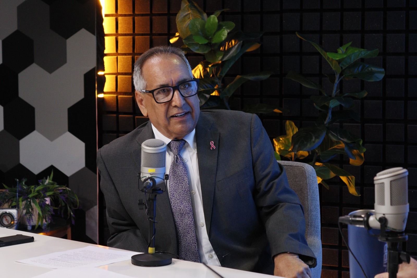 Ambrocio Chavez en entrevista en Los Noticieristas