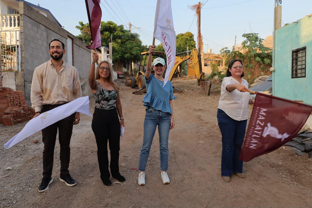 Arranca pavimentación de calle De las Rosas en Mazatlán