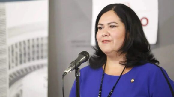 Arrestan en Estados Unidos a Alejandra León, exsenadora del PT conocida como “Lady Champagne”