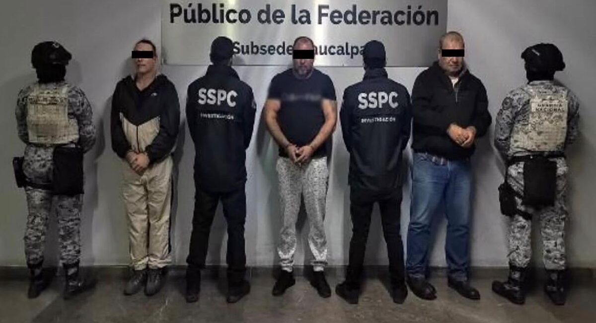 Aseguran 60 toneladas de cigarros apócrifos en Edomex; detienen a tres, dos son extranjeros