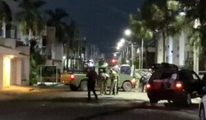 Balean a comerciante en su camioneta en la colonia Palos Prietos de Mazatlán