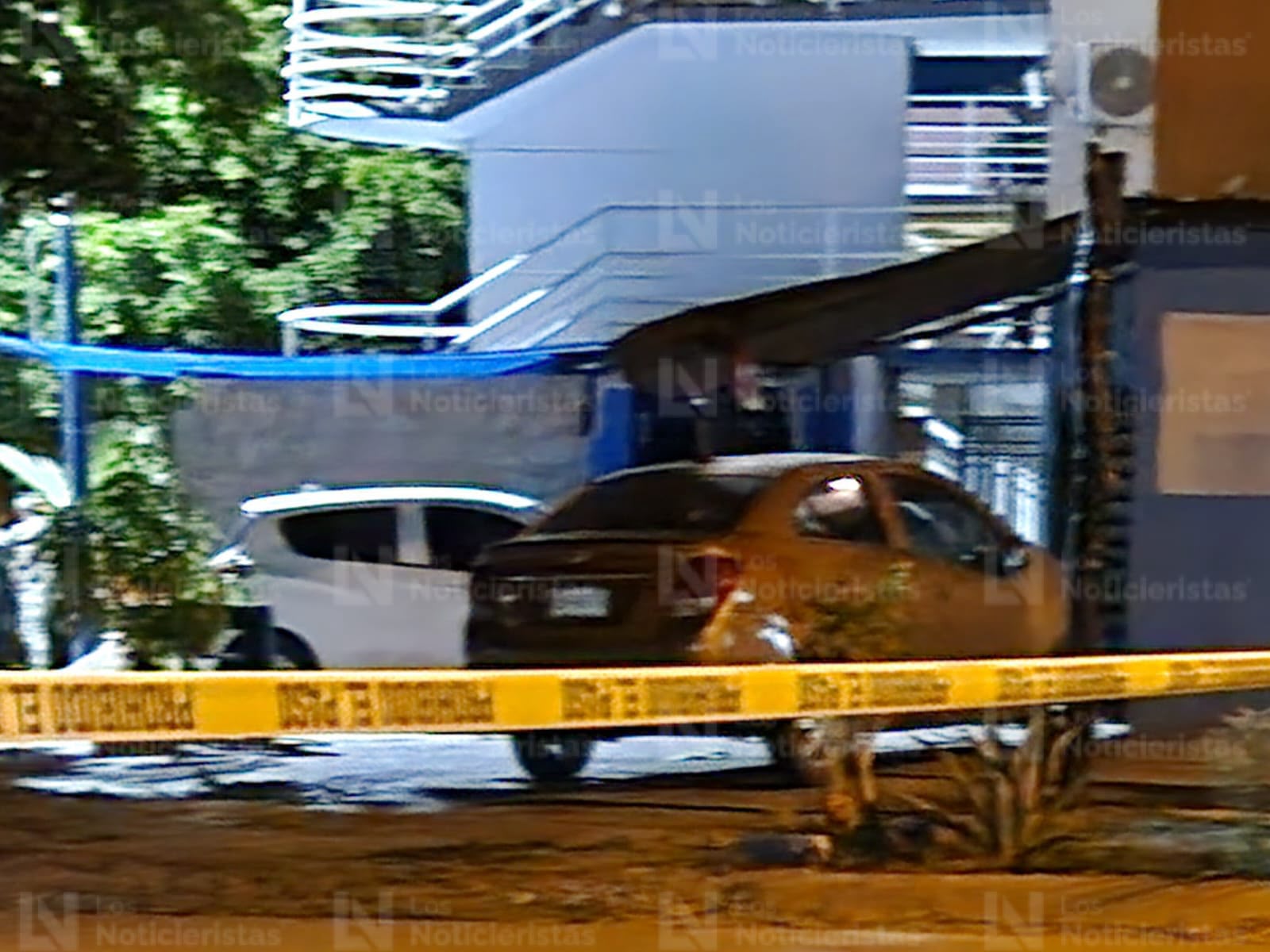 Atacan a balazos al conductor de un vehículo al llegar a una casa en el fraccionamiento Zona Dorada de Culiacán, Sinaloa