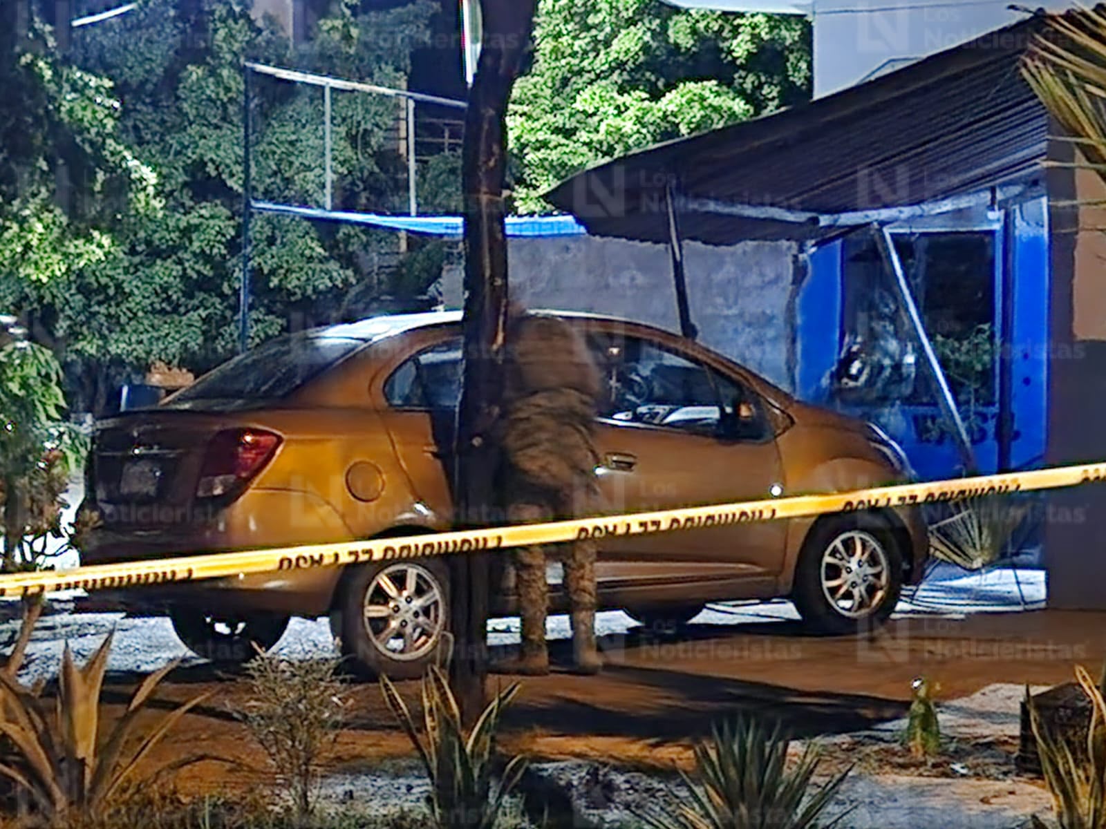 Atacan a balazos al conductor de un vehículo al llegar a una casa en el fraccionamiento Zona Dorada de Culiacán, Sinaloa