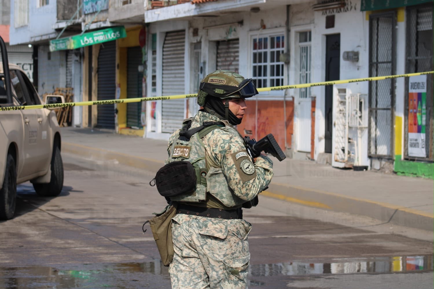 Atacan a balazos negocio sobre la avenida Insurgentes en Mazatlán