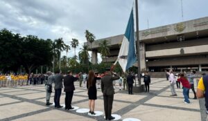 Autoridades conmemoran 143 años del nacimiento del Gral. Ángel Flores y aniversario de los Caídos en Tlatelolco, en Culiacán, Sinaloa 