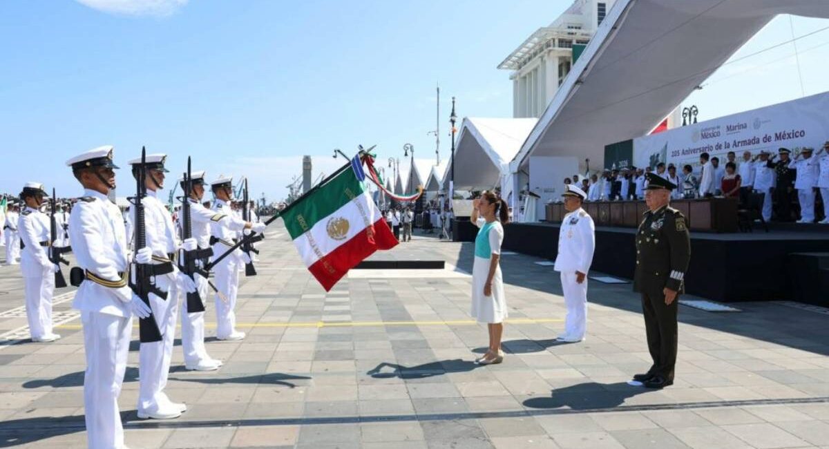 Sheinbaum conmemora los 205 años de la Armada de México