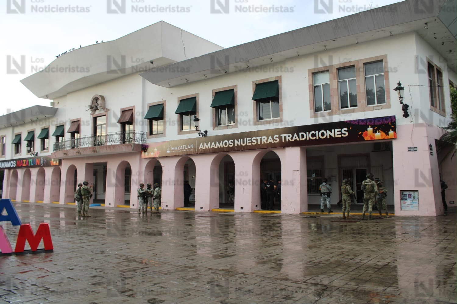 Dejan cabeza human en el Ayuntamiento de Mazatlán