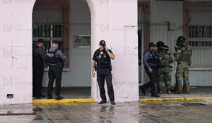 Dejan cabeza humana afuera del Ayuntamiento de Mazatlán; autoridades implementan operativo