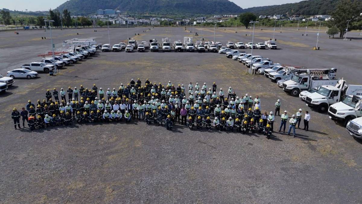 Despliega CFE helicópteros, grúas y más de 2 mil trabajadores ante el avance de Simón