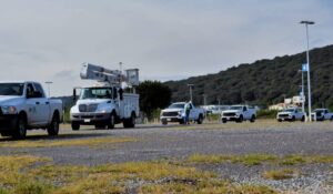 Despliega CFE helicópteros, grúas y más de 2 mil trabajadores ante el avance de Simón
