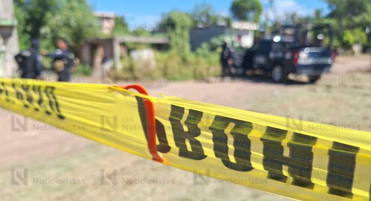 Envuelto en plásticos negros y atado con cinta gris encuentran asesinada a una persona en El Ranchito de Culiacán