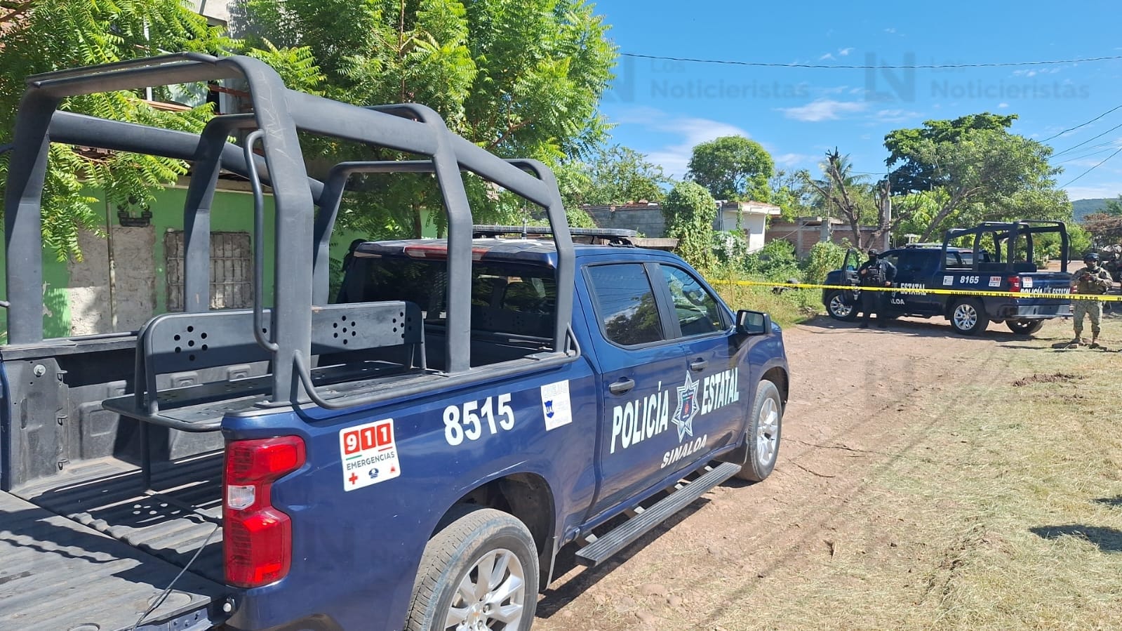 Envuelto en plásticos negros y atado con cinta gris se encuentran asesinada a una persona en El Ranchito de Culiacán