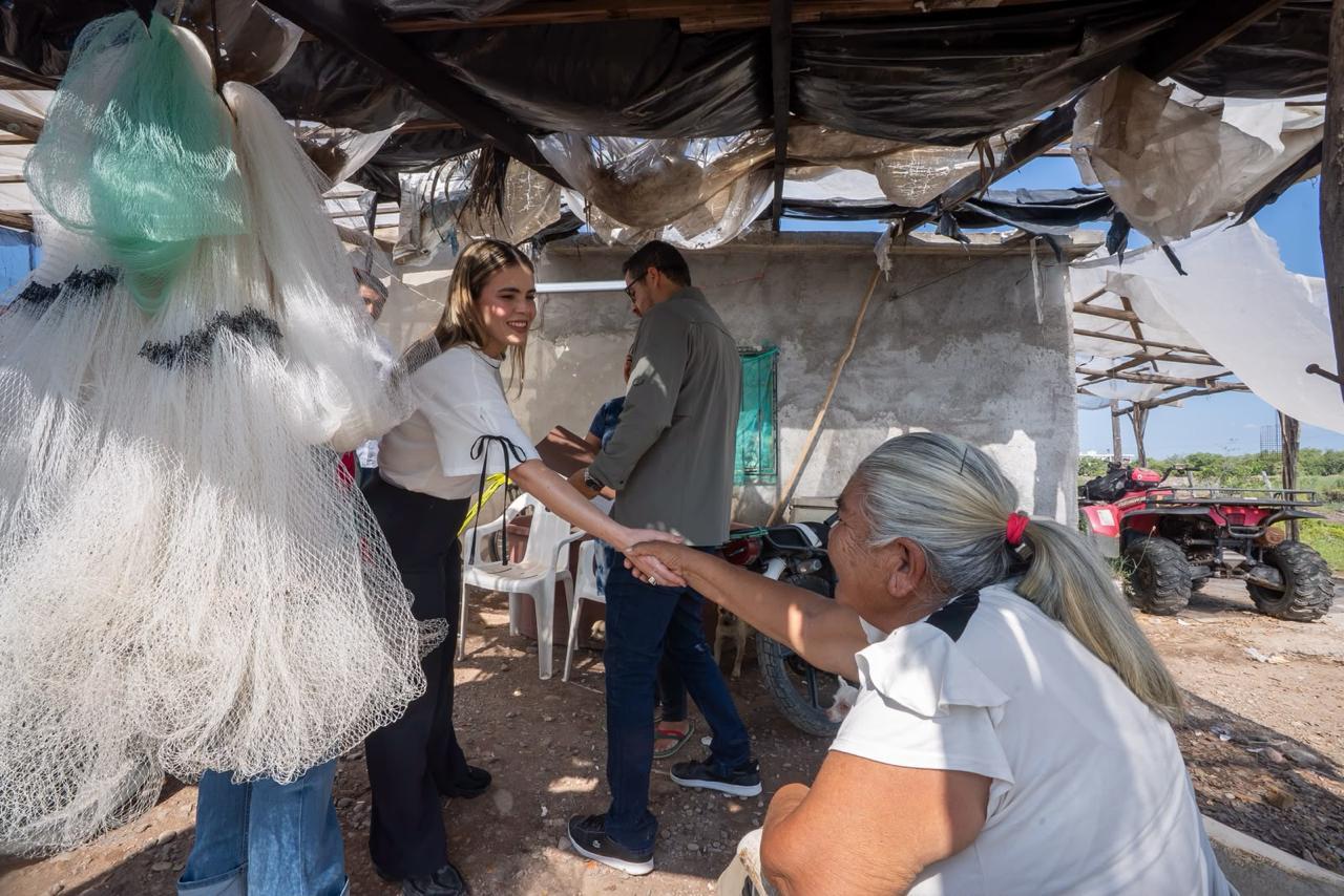 Familias de Cospita, Culiacán reciben ayuda tras el mar de fondo