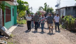 “Nos sirve para recuperar lo que perdimos”: Familias de Cospita, Culiacán reciben ayuda tras el mar de fondo