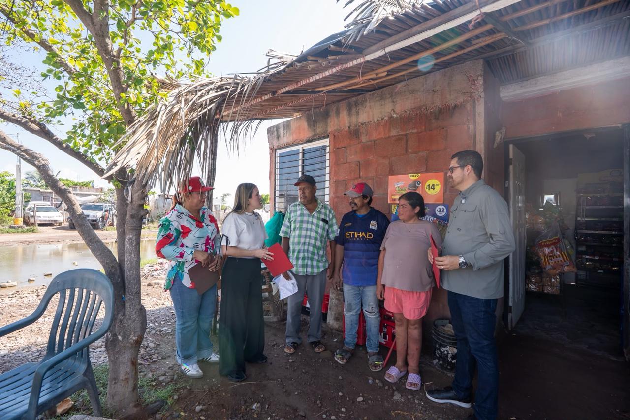 Familias de Cospita, Culiacán reciben ayuda tras el mar de fondo
