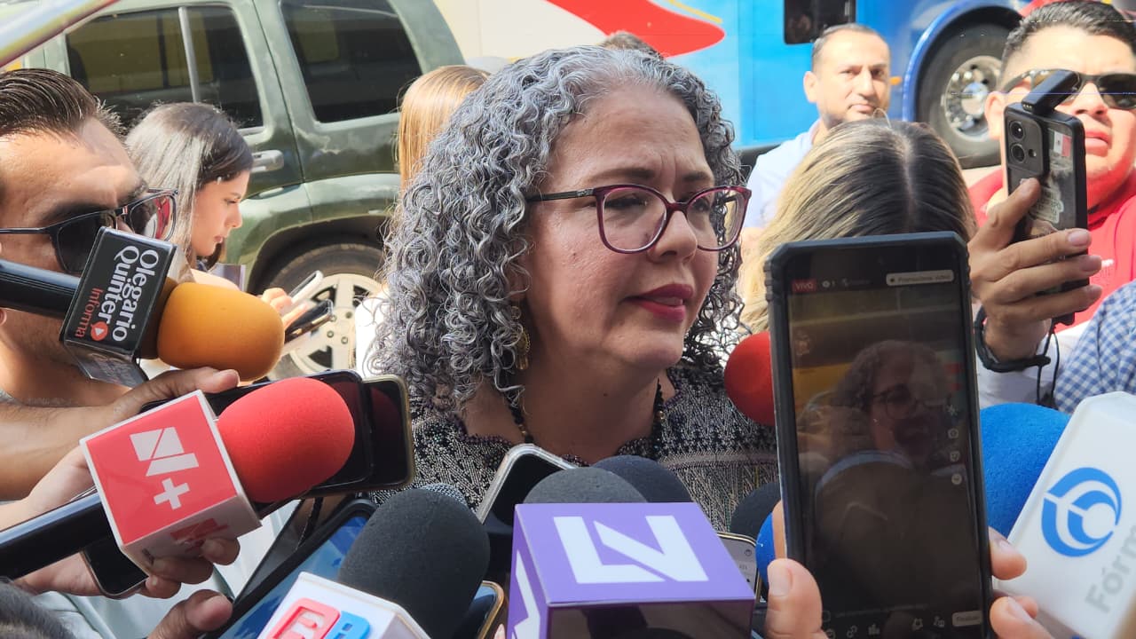 Gobernadora Graciela Dominguez en entrevista en Culiacán