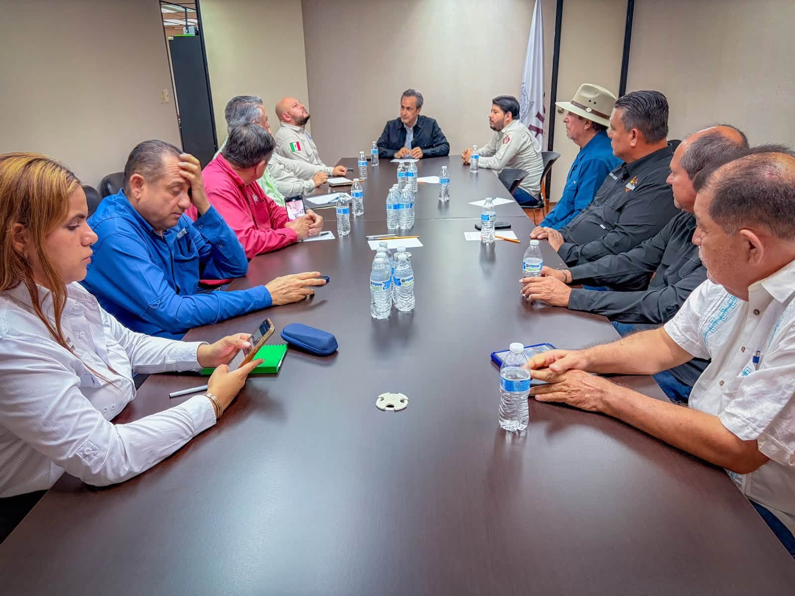 Gobierno de Sinaloa abre diálogo con transportistas ante movilizaciones nacionales