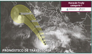 Huracán Trudy se fortalece frente a Guerrero mientras Simón se degrada a tormenta tropical y se aleja de México