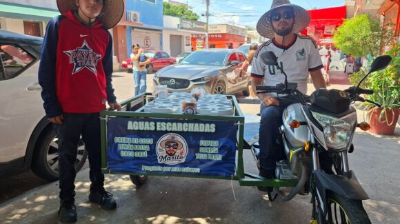 Jesús Mario Ríos refresca Culiacán con deliciosas aguas y un corazón generoso