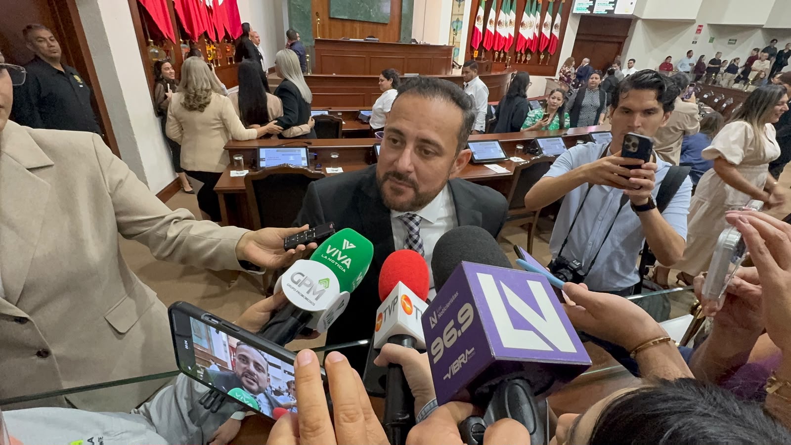 Jorge González, diputado local