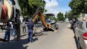 Jumapam inspecciona antiguo drenaje obra