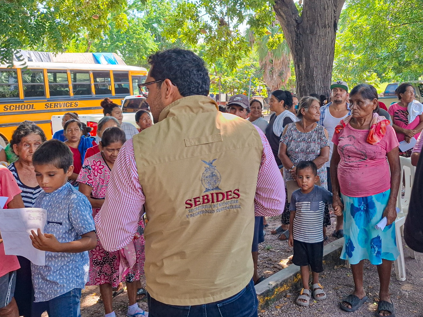 Llevan despensas y colchonetas a más de 200 familias indígenas de Escuinapa y Mazatlán, Sinaloa