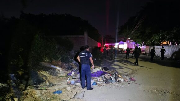 Localizan a un hombre sin vida envuelto en una manta en Mazatlán