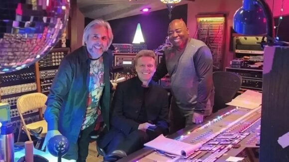 Luis Miguel genera especulaciones sobre su regreso a la música tras aparecer en un estudio, ¿prepara nuevo álbum?