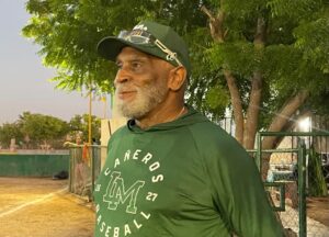 Mike Easler comparte su legado con las nuevas generaciones del béisbol en Los Mochis