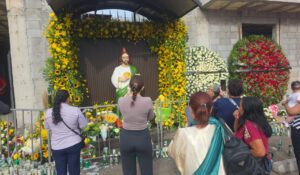 Mandas, promesas y milagros: Miles de devotos celebran el día de San Judas Tadeo en Culiacán