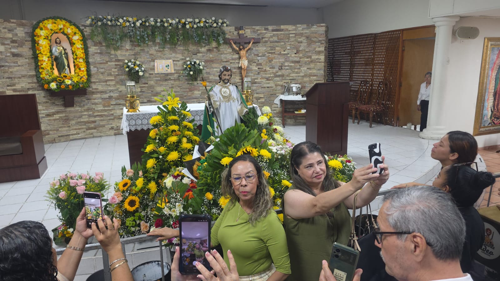 Miles de devotos celebran el día de San Judas Tadeo en Culiacán