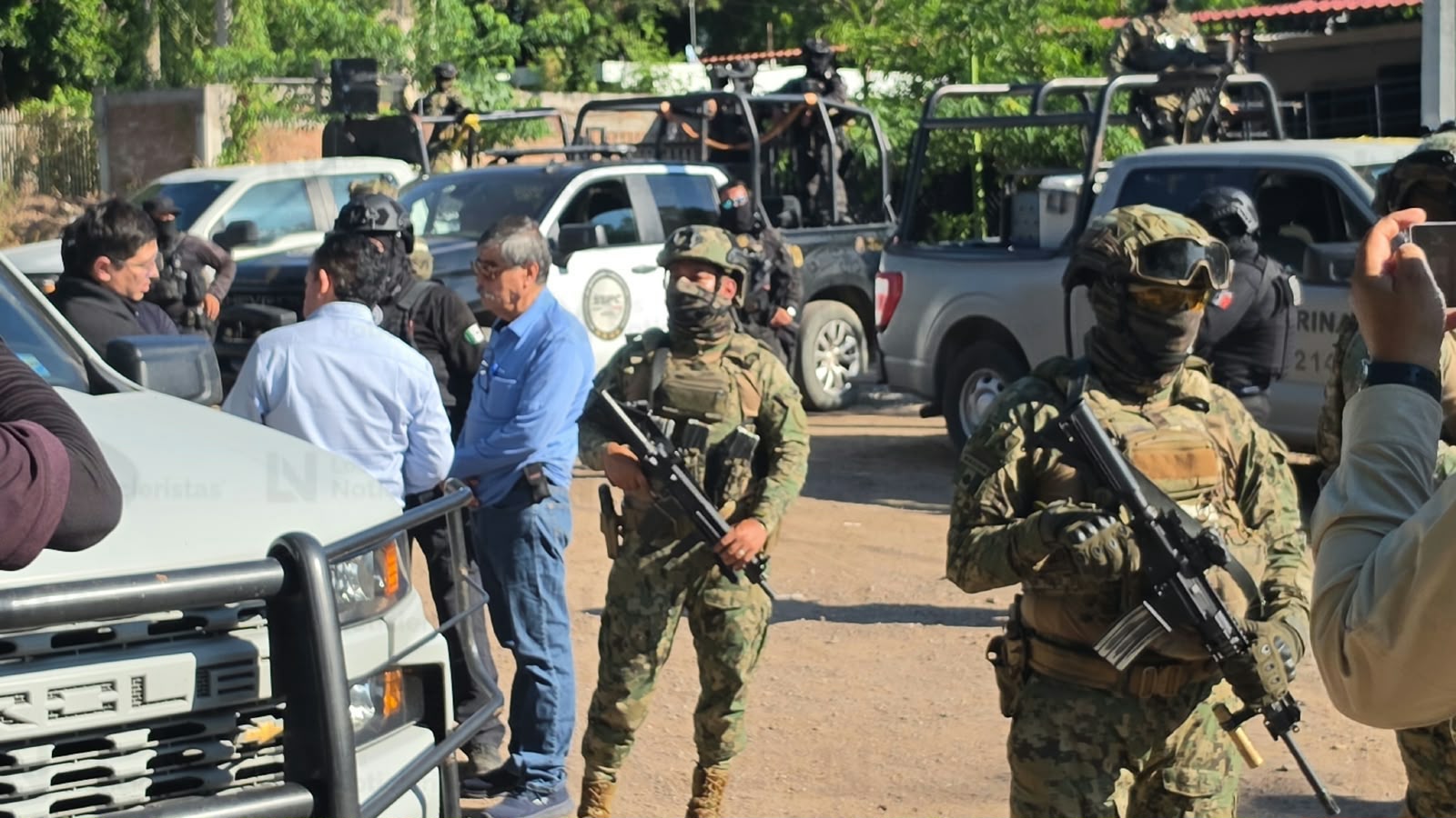 Operativo en la Laguna Colorada en Culiacán