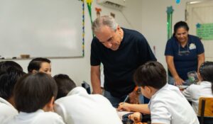 “No queremos campañas de un mes, queremos políticas de 12 meses”: “Pío” Esquer exige presupuesto garantizado contra el cáncer infantil