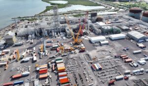 Del amoniaco a los fertilizantes: la cadena industrial que sostiene al campo
