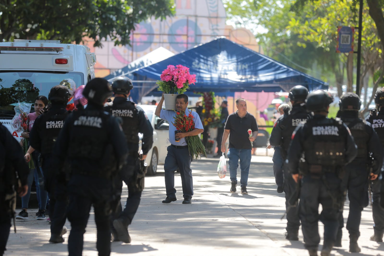 Prohibido el consumo de alcohol y el ingreso de vehículos en panteones de Sinaloa