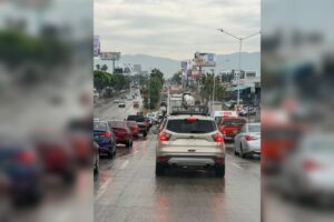 Rachel deja 25 colonias sin luz en Ensenada; continúan inundaciones y cierres viales