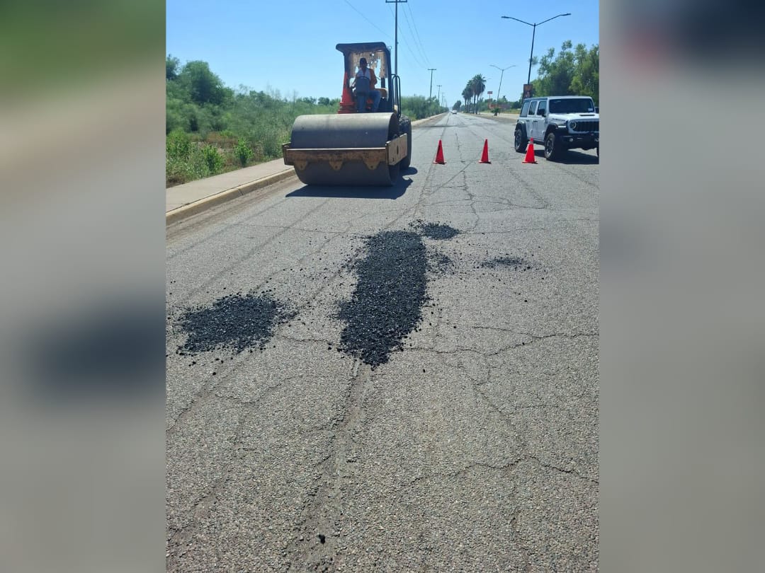 Reparan Baches en Mazatlán