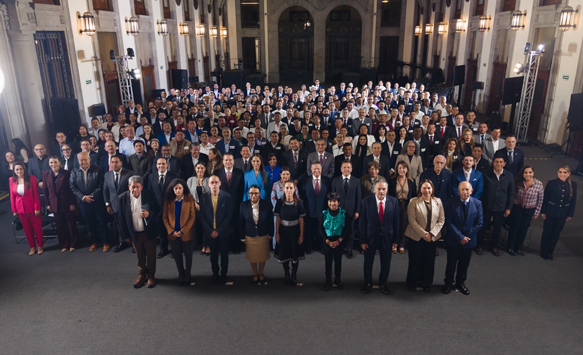 Reunión llevada a cabo en Palacio Nacional para revisar resultados de 'Vivienda para el Bienestar'