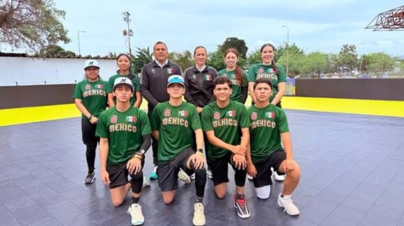 Sinaloenses vuelan a Venezuela para el Panamericano de Beisbol 5