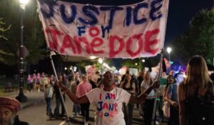 Cornell prohíbe fiestas de fraternidades; denuncia de presunta agresión sexual grupal provoca nuevas medidas