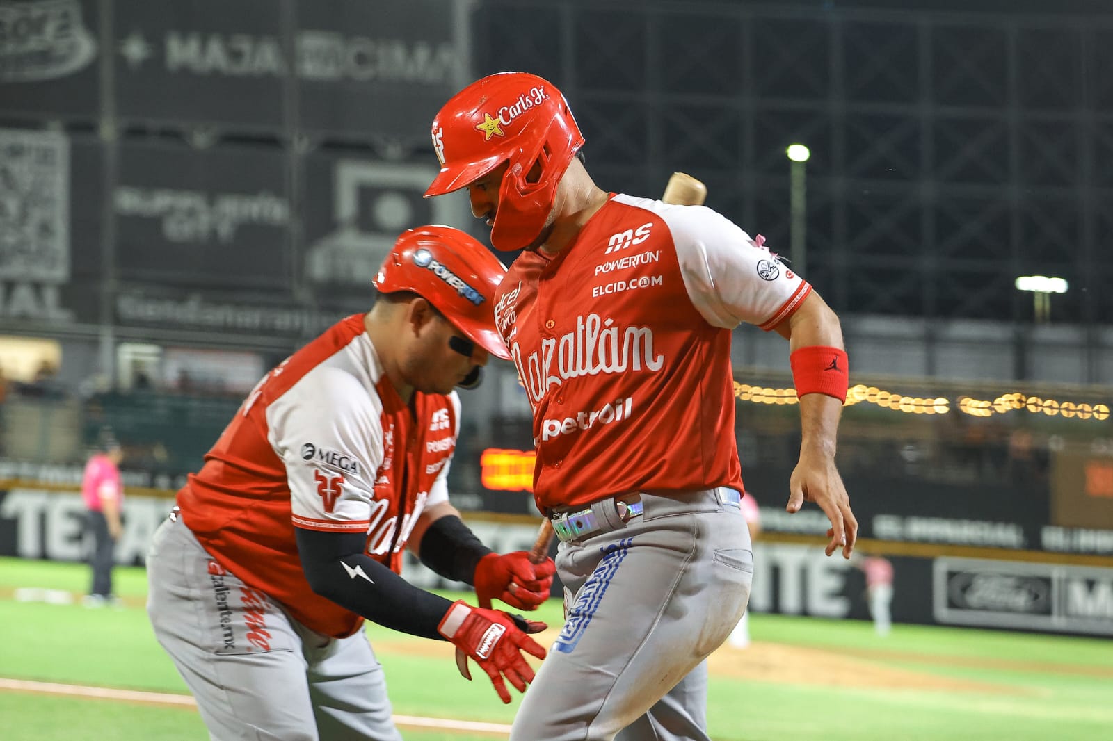 Venados remonta ante Naranjeros y asegura su segunda serie consecutiva