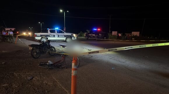 Un ciclista sin vida y un motociclista lesionado el saldo de un accidente en San Blas, El Fuerte, Sinaloa