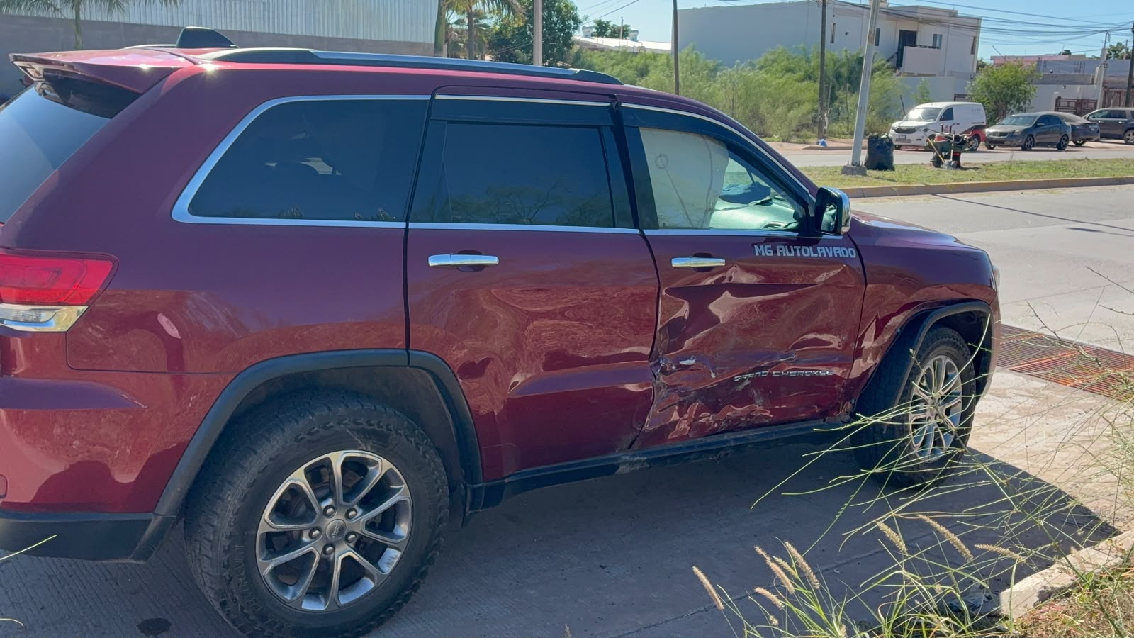 Accidente deja dos personas lesionadas en la colonia Tepeca de Los Mochis